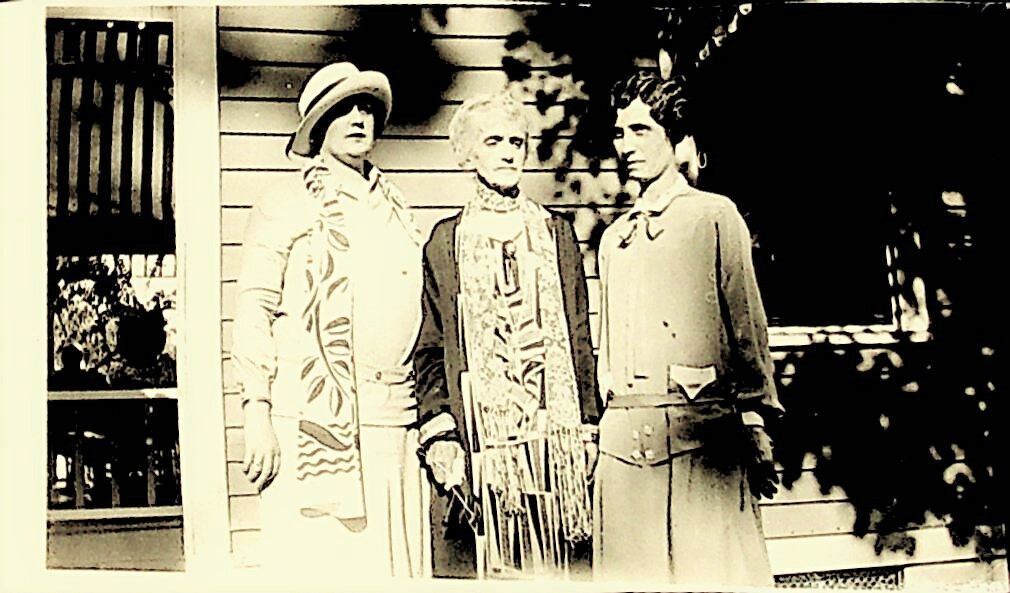 Looking Back: The Hamilton ladies